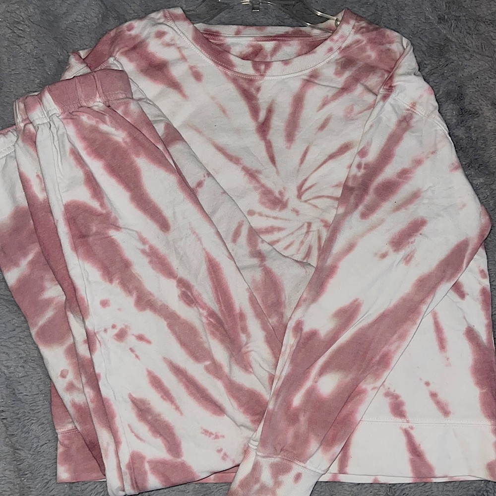 PASTEL PINK TIE-DYE JOGGER SET